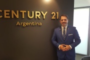 Emprender sin nada: la historia del hombre que trajo Century 21 a Argentina sin más que sus ganas y un enorme poder de convencimiento