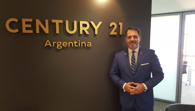 Emprender sin nada: la historia del hombre que trajo Century 21 a Argentina sin más que sus ganas y un enorme poder de convencimiento