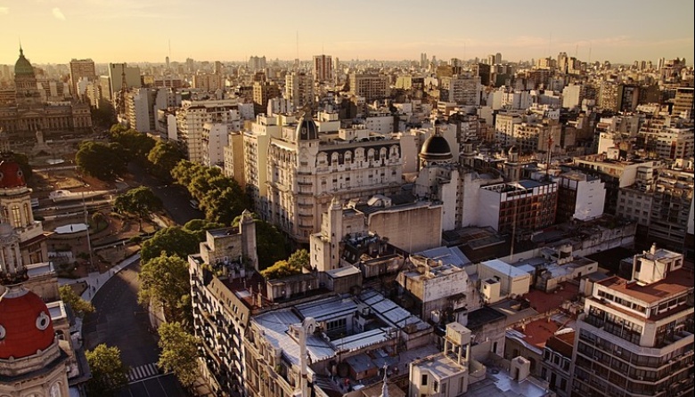 Créditos hipotecarios en CABA 2025: cuánto hay que ganar para comprar un departamento porteño de 2 ambientes